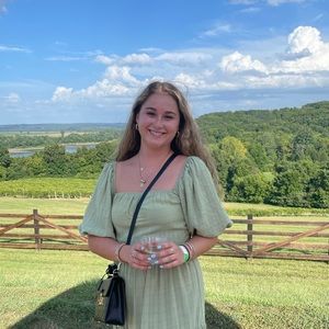 Meet your Posher, Mackenzie